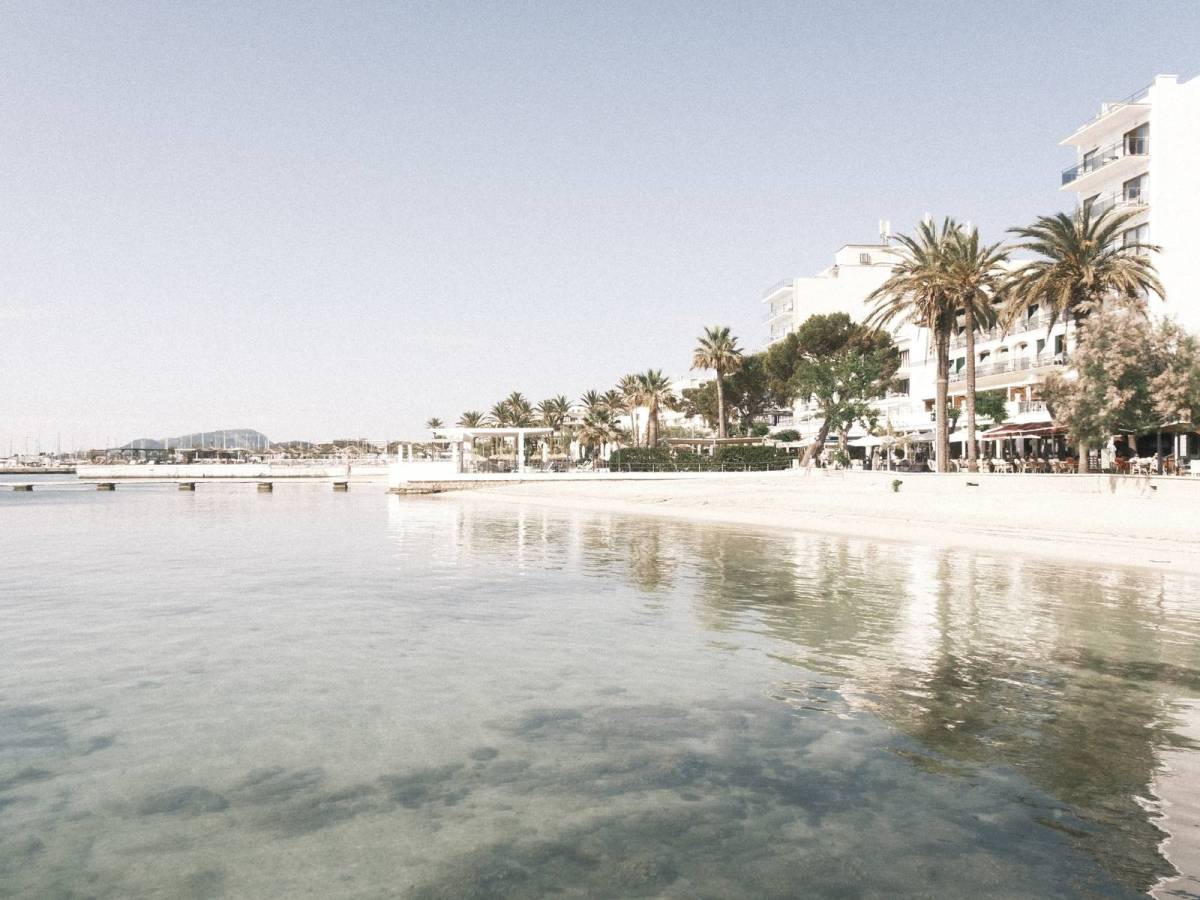 Childhood Vacation, Memories as Faded&nbsp;Prints